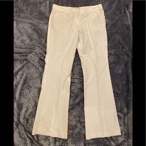 Be ready for spring and summer! Like new white pants Sz10